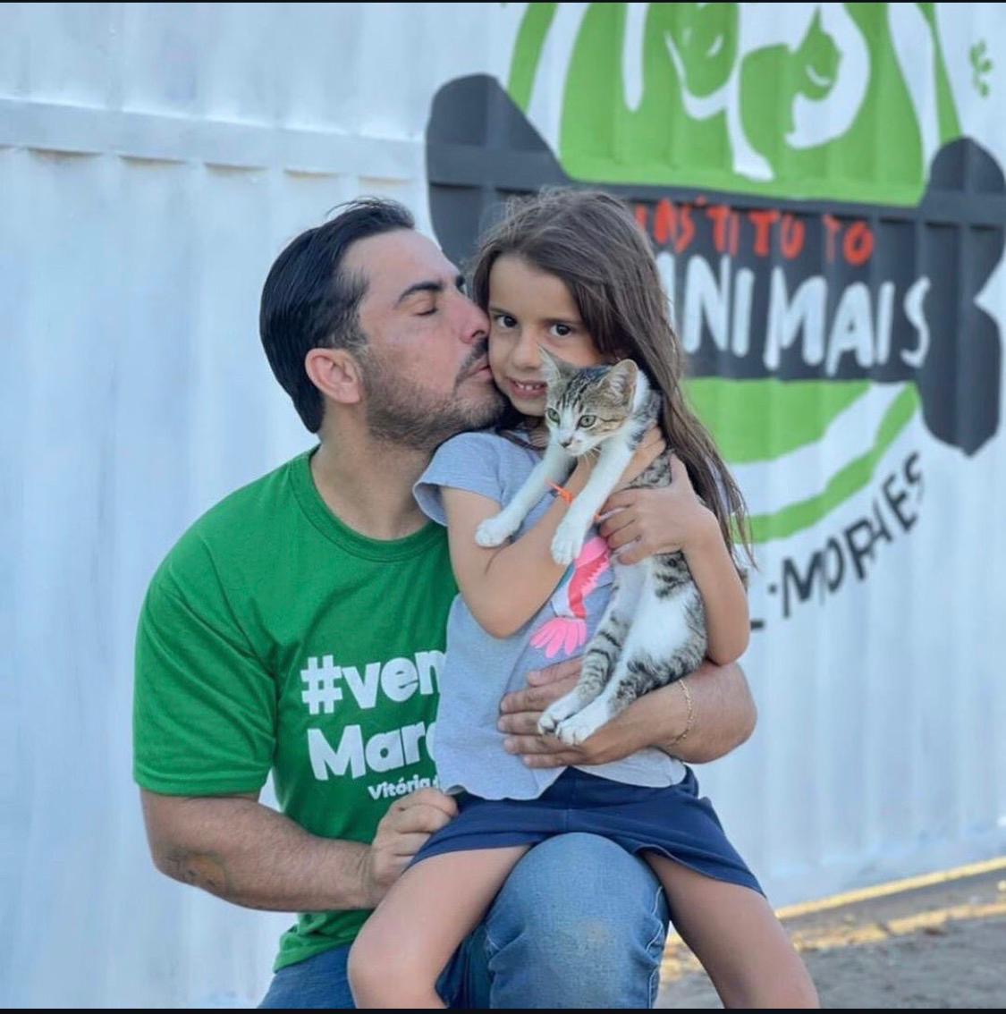 a2c5d957-9ddd-4dbf-b7b1-a30286cc9ef3